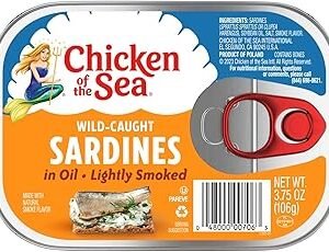Chicken of the Sea Sardines in Oil, 3.75 Ounce Can (Pack of 1), Wild Caught Canned Sardines, Lightly Smoked, Low Fat